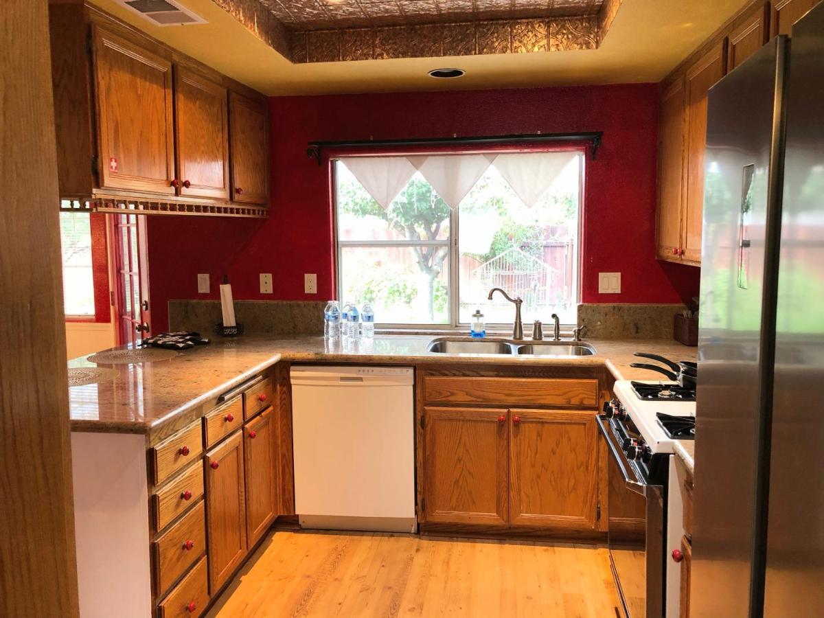Vineyard Vista Suite With Tv And Private Bathroom 赫米特 外观 照片