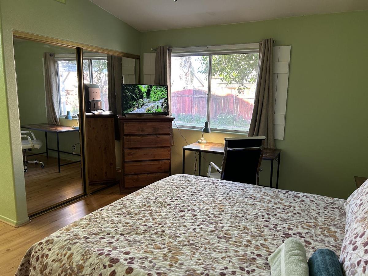 Vineyard Vista Suite With Tv And Private Bathroom 赫米特 外观 照片